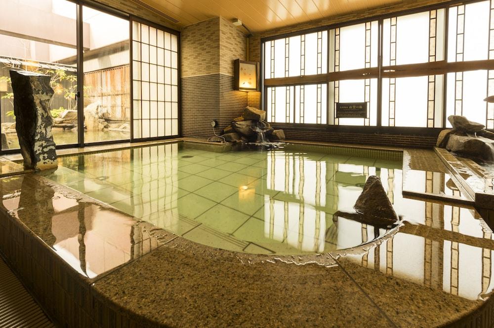 Dormy Inn Himeji Natural Hot Spring Екстер'єр фото