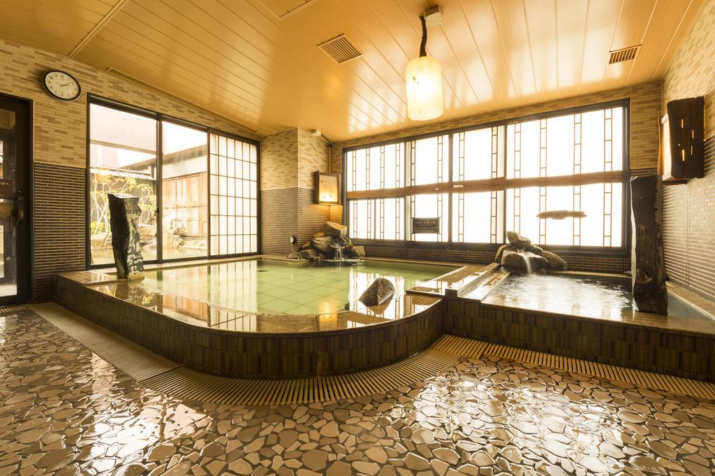 Dormy Inn Himeji Natural Hot Spring Екстер'єр фото